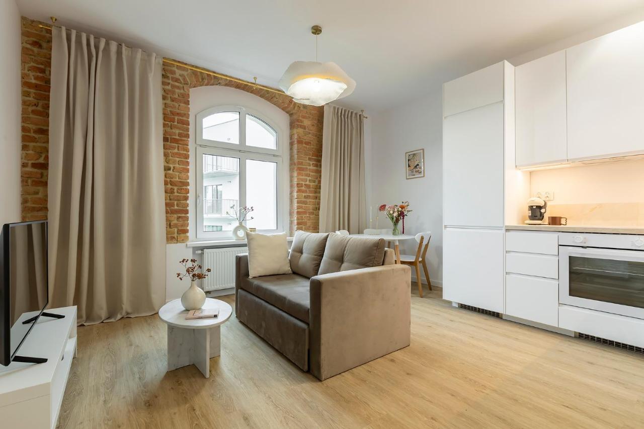 Apartment Fabryczna 19 By Farkas Poznan